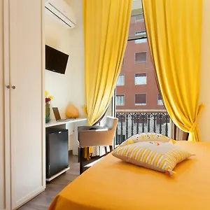 Dei Catalani 5*, Napoli Italia